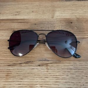 Diff Brand Aviator Sunglasses.